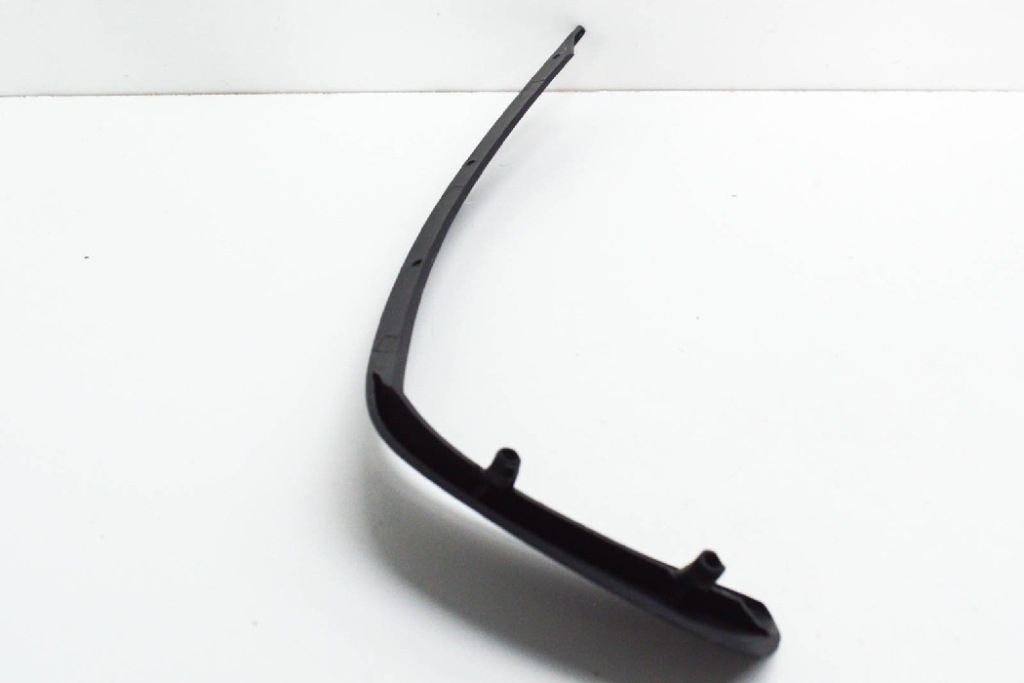 Mercedes benz w176 передний левый спойлер крышка багажника a1768850138 оригинальный Киев