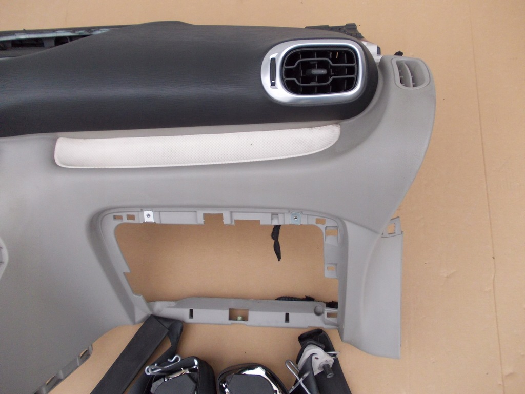 фото №8, Панель приладів подушки безпеки натягувачі citroen c3 picasso