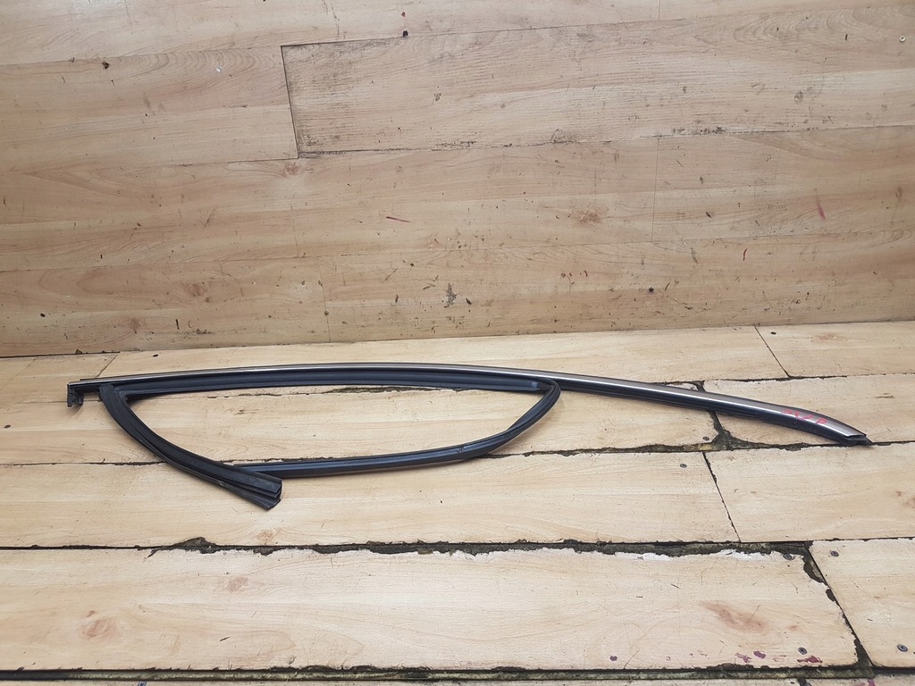 фото №1, Молдинг прокладка двері права перед peugeot 508