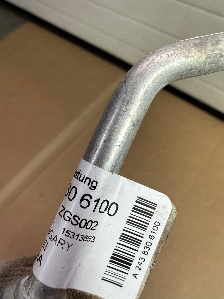 Шланг кондиціонера, трубка кондиціонер mercedes eqa w243, h243 europa Ціна