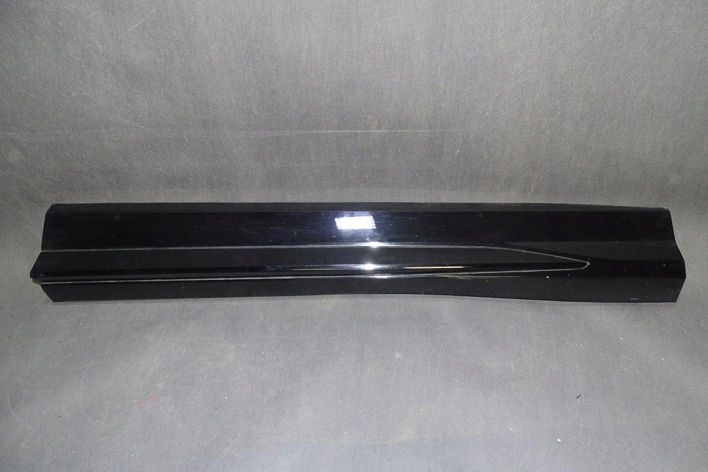 фото №1, Audi q3 ii s-line молдинг дверь правая перед oryg