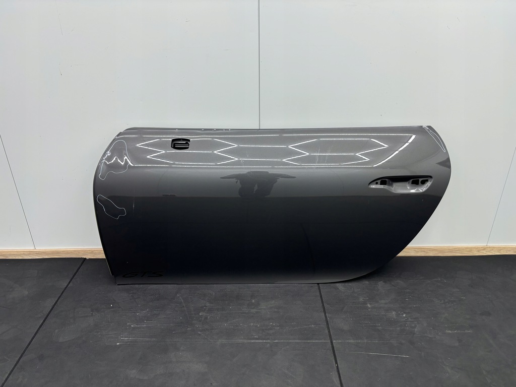 фото №1, Porsche carrera 911 992 2019r-- дверь левая