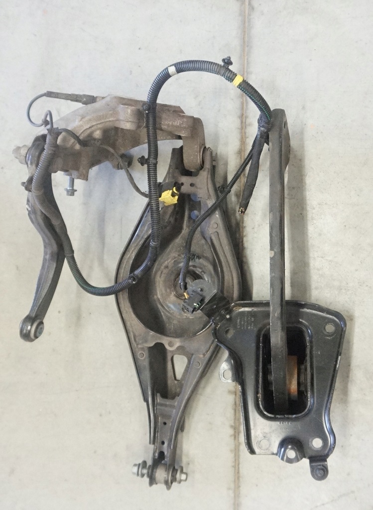 фото №1, Подвеска правый задняя volvo xc40 fwd