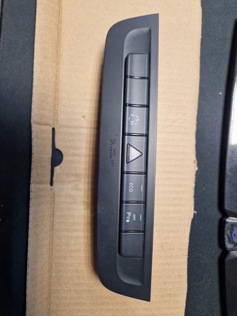 фото №1, Панель світла аварійних mercedes w176 a2469052301