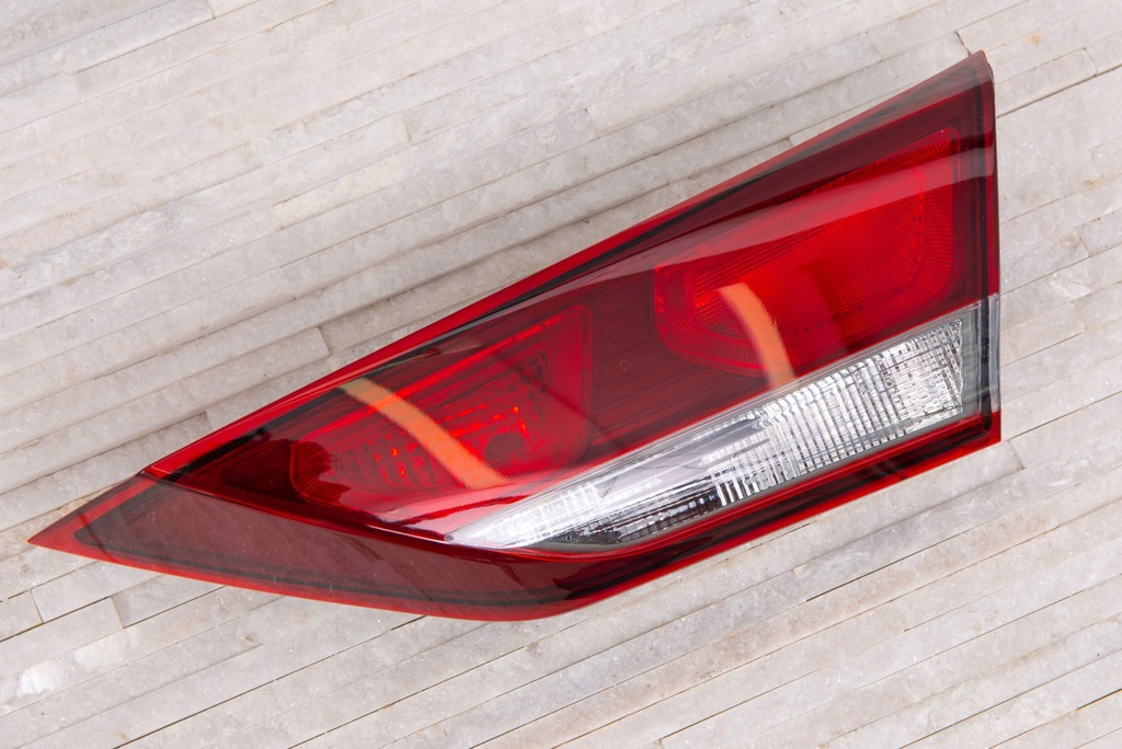 фото №8, Hyundai elantra vi ad 2015-2018 лампа крышки задний правая 92404f2000