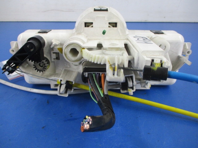 фото №9, Clio iii панель кнопки окон перед 8200356513