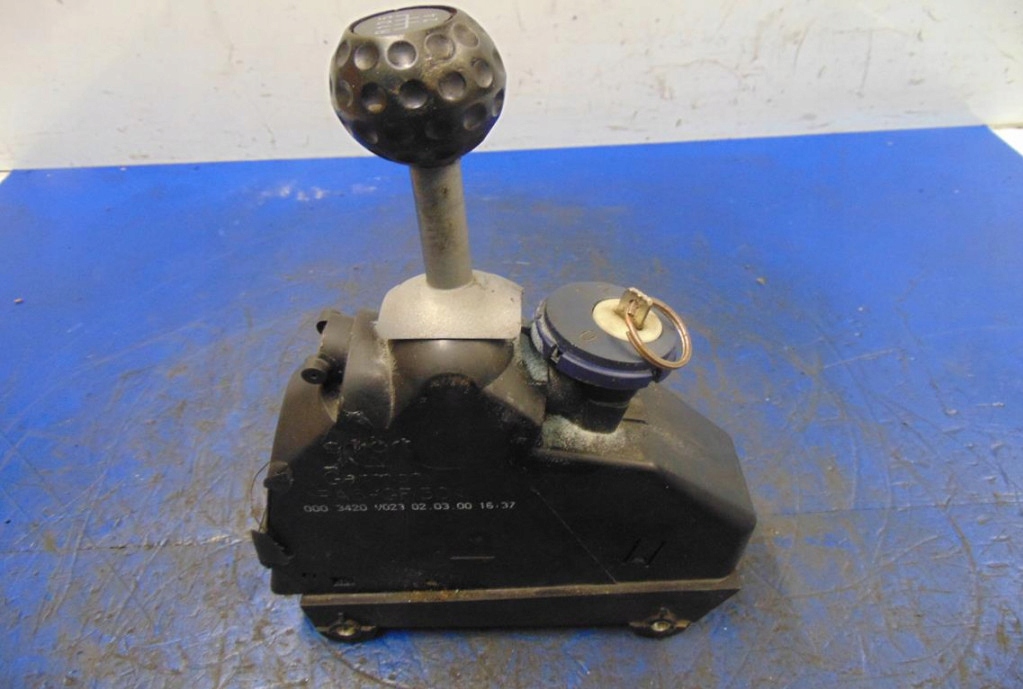 фото №1, Smart fortwo 0.6 домкрат переключения передач