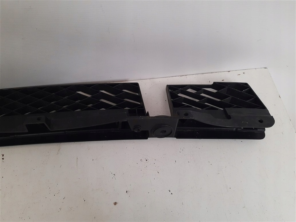 фото №8, Напрямна w бампер задня vw touareg 7p 7p6807863a