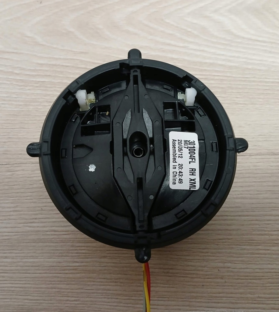 фото №1, Hyundai ix35 ix 35 моторчик настройка правого зеркало оригинальный номер