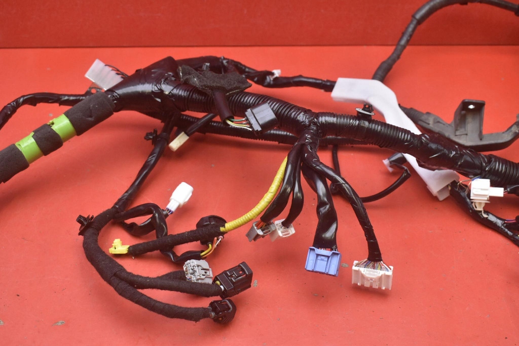 Джгут електропроводка салону кабіни nf7h-67-030 mazda mx-5 4 iv nd рестайлінг  18-24 Ціна