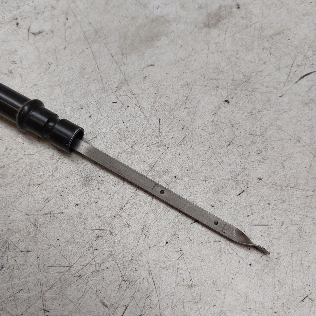 фото №9, Hyundai ix35 1,7 crdi 2013 щуп щуп масла