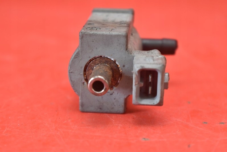 фото №6, Клапан вакуумa 72268701 porsche 911 997 6 vi 3.8 turbo 500 km 08-13