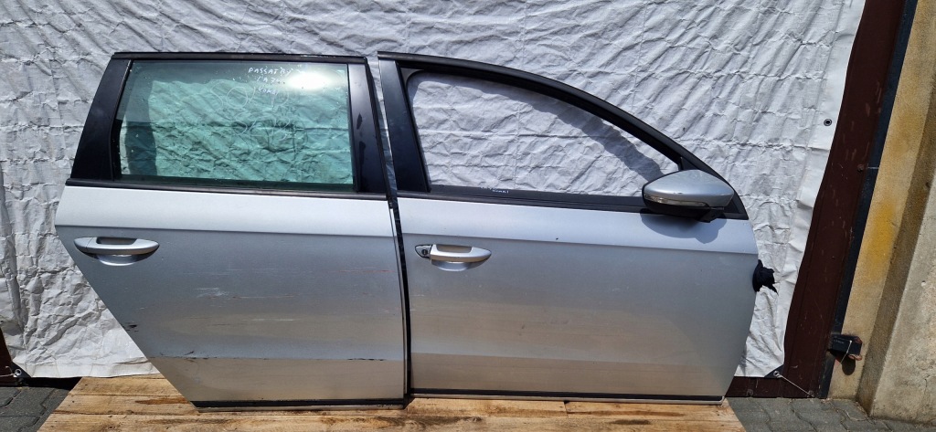 фото №1, Дверь перед передние задняя задние правое vw passat b7 kombi la7w