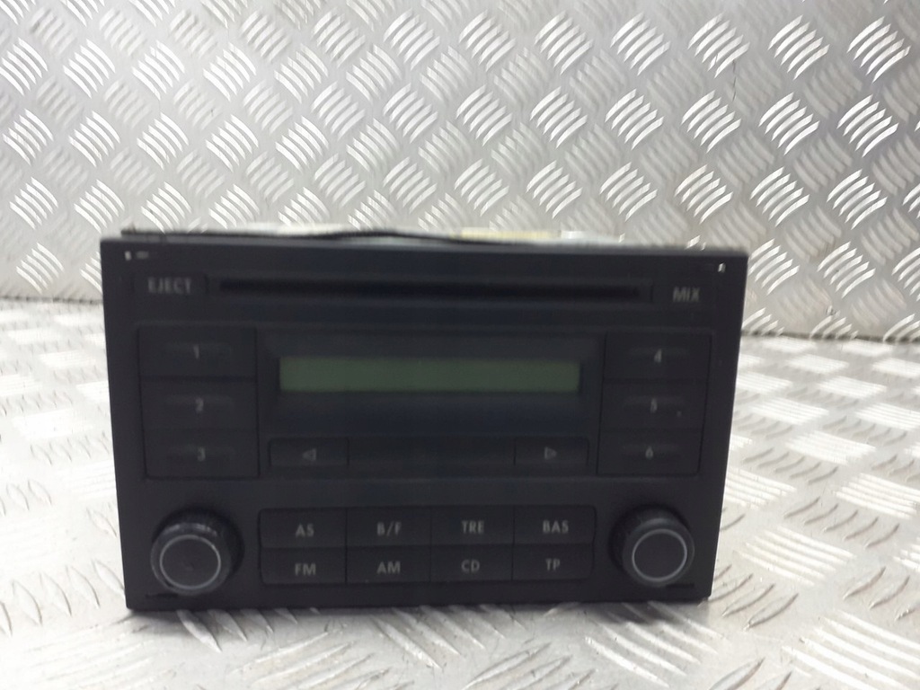 фото №1, Радіо заводський vw fox