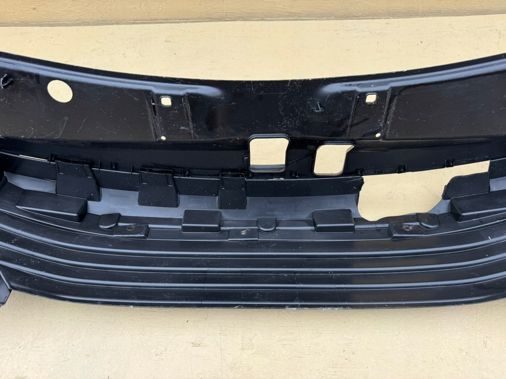 Peugeot 2008 1 lift 16-19 решітка радіатора решітка радіатора бампера перед підсилювач 1803204x Недорого