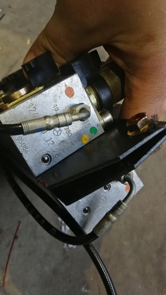 фото №5, Электроклапаны крыша soft top mercedes w124 cabrio