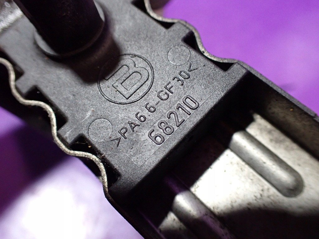 фото №6, Audi a2 99- 1,4 tdi amf інтеркулер радіатор інтеркулер 8z0145804a