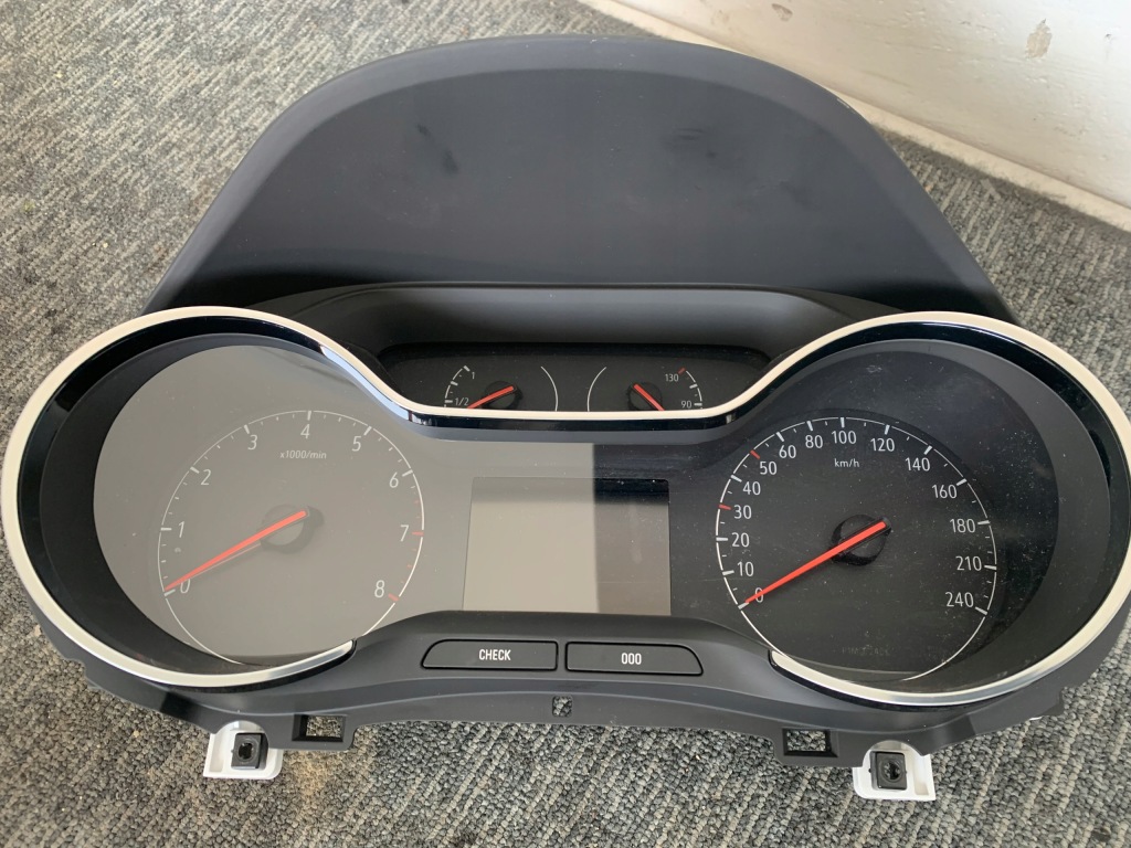 фото №1, Opel crossland x 1.2 thp лічильник приладова панель прилади оригінал