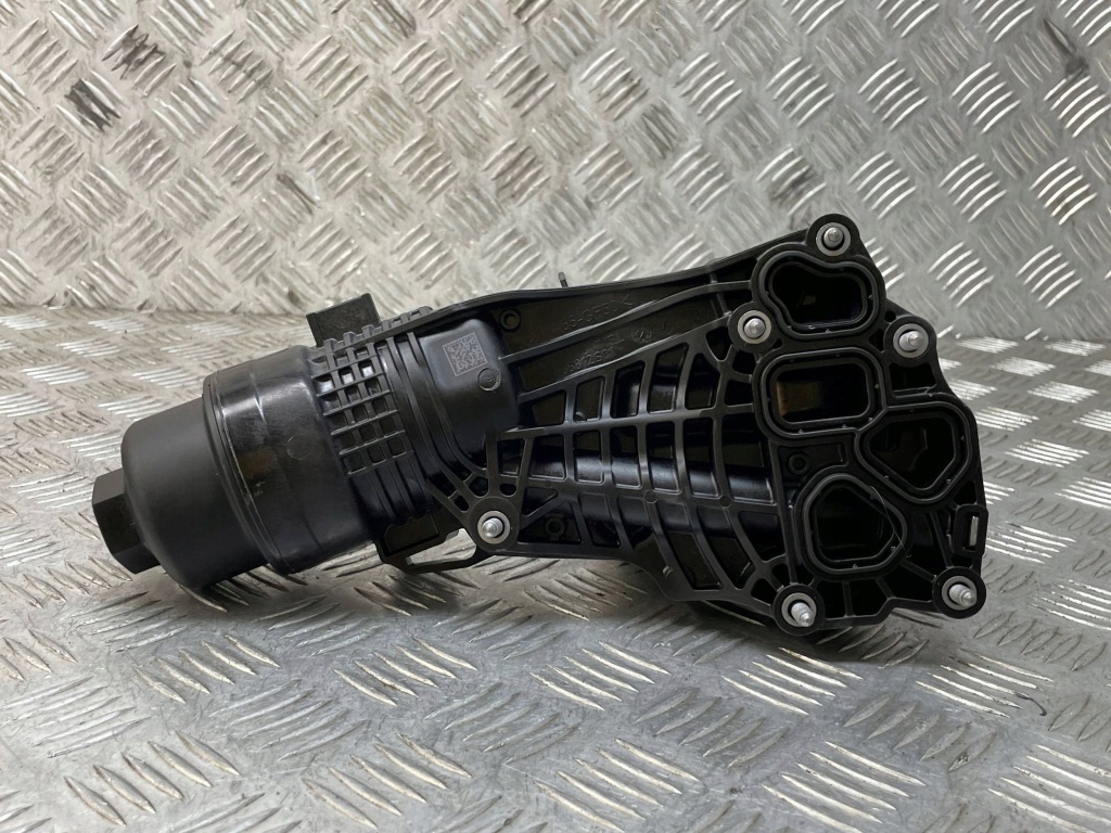 фото №12, Bmw оригинальный номер 8649177 1' f40 корпус фильтра масла радиатор