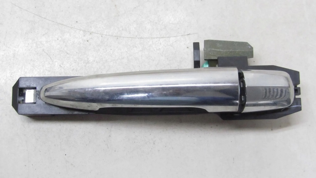 фото №1, Tribeca b9 ручка дверь левая перед 05-14