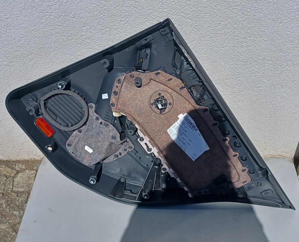 фото №8, Обшивка двері volkswagen оригінальний номер 5k6867211eq