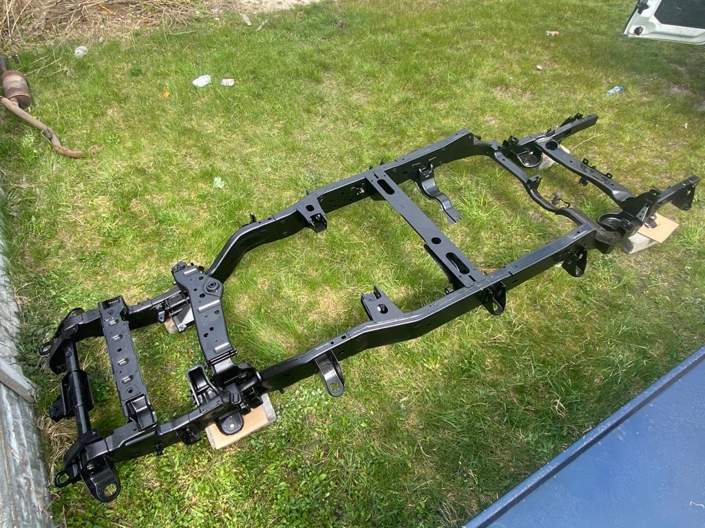 фото №1, Hummer h2 03-09r рама кузов оригинал oem
