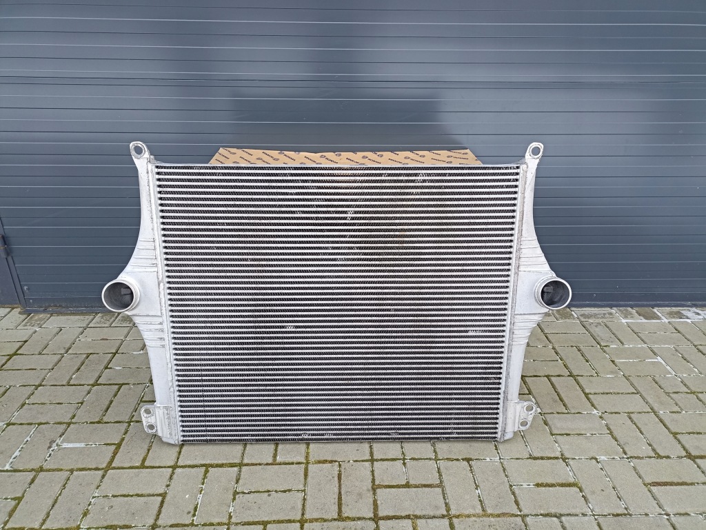 фото №1, Радиатор интеркулер scania s новый model 2433151