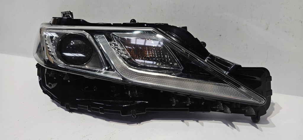 фото №1, Лампа правий перед toyota camry viii 17-22 оригінал