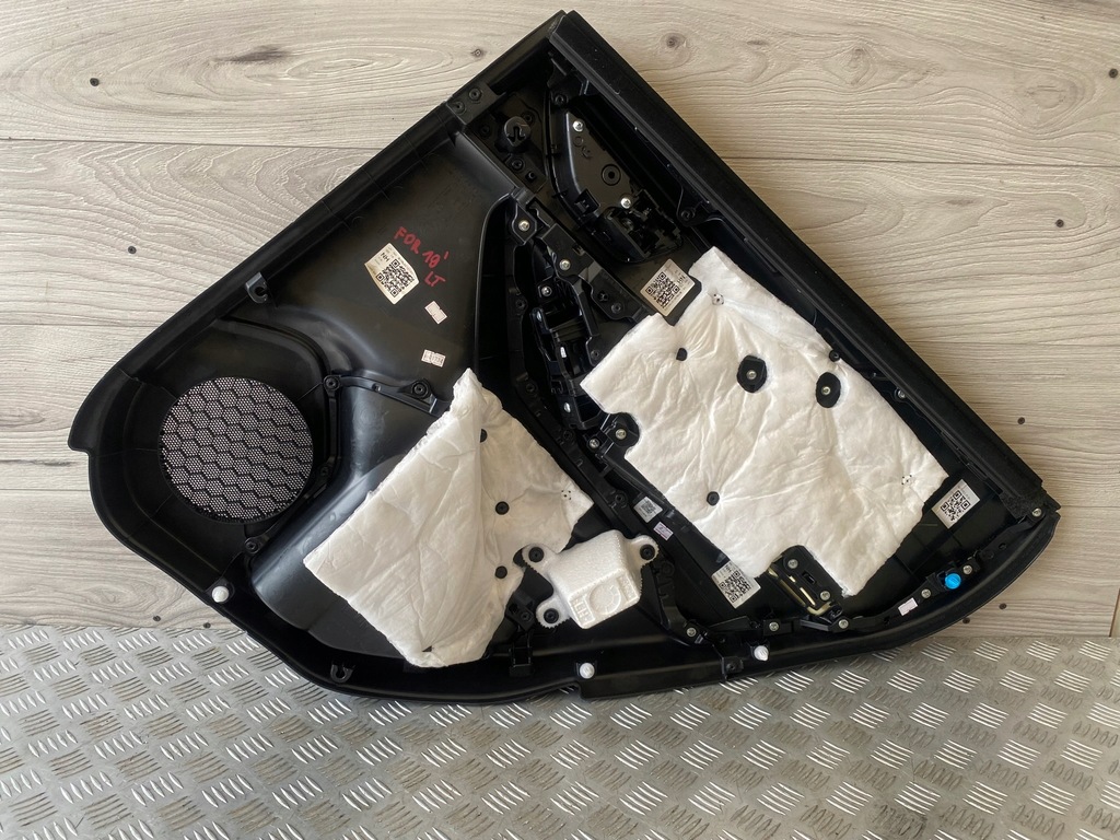 фото №11, Subaru forester v 19-24 обшивка дверь задний левый задняя 82989sj000