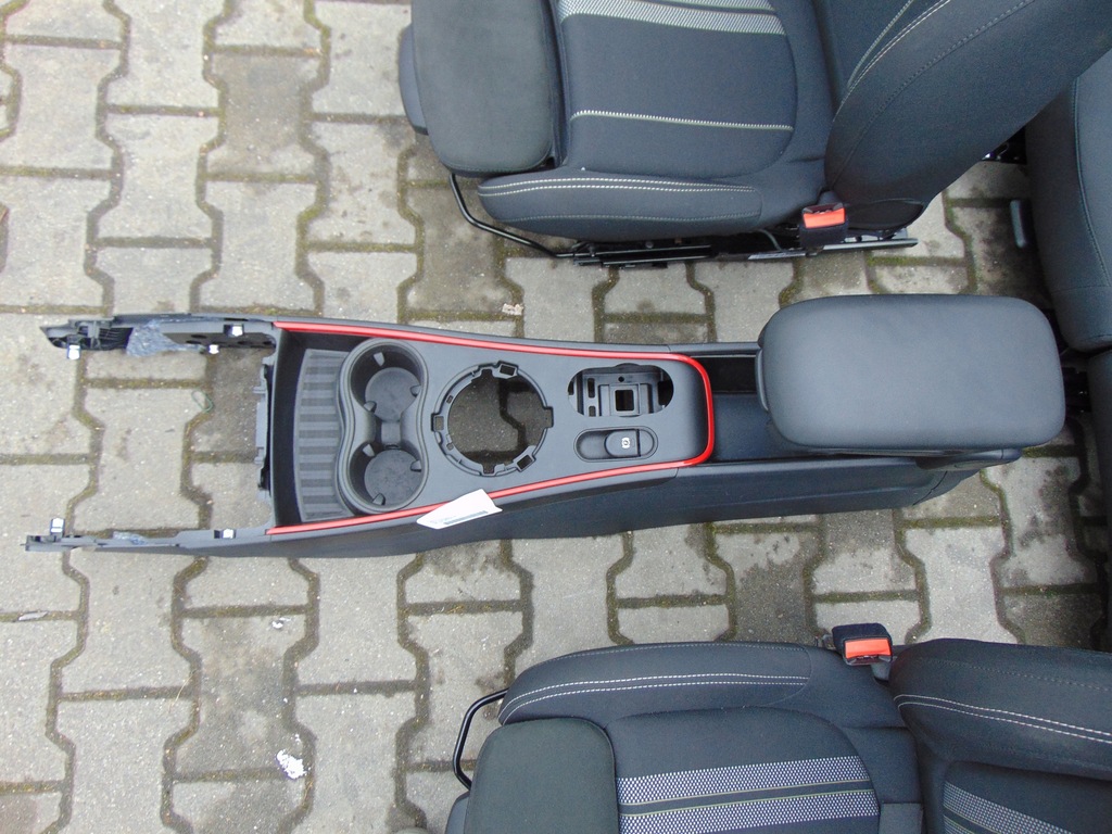 фото №8, Сиденья обивка заднее сиденье обшивки mini f60 jcw 18r