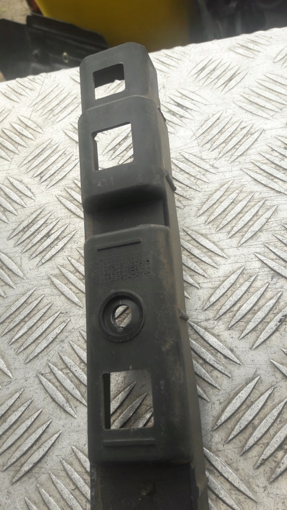 Skoda fabia 1.2 направляющая бампера середина задняя левый lub правый Доставка