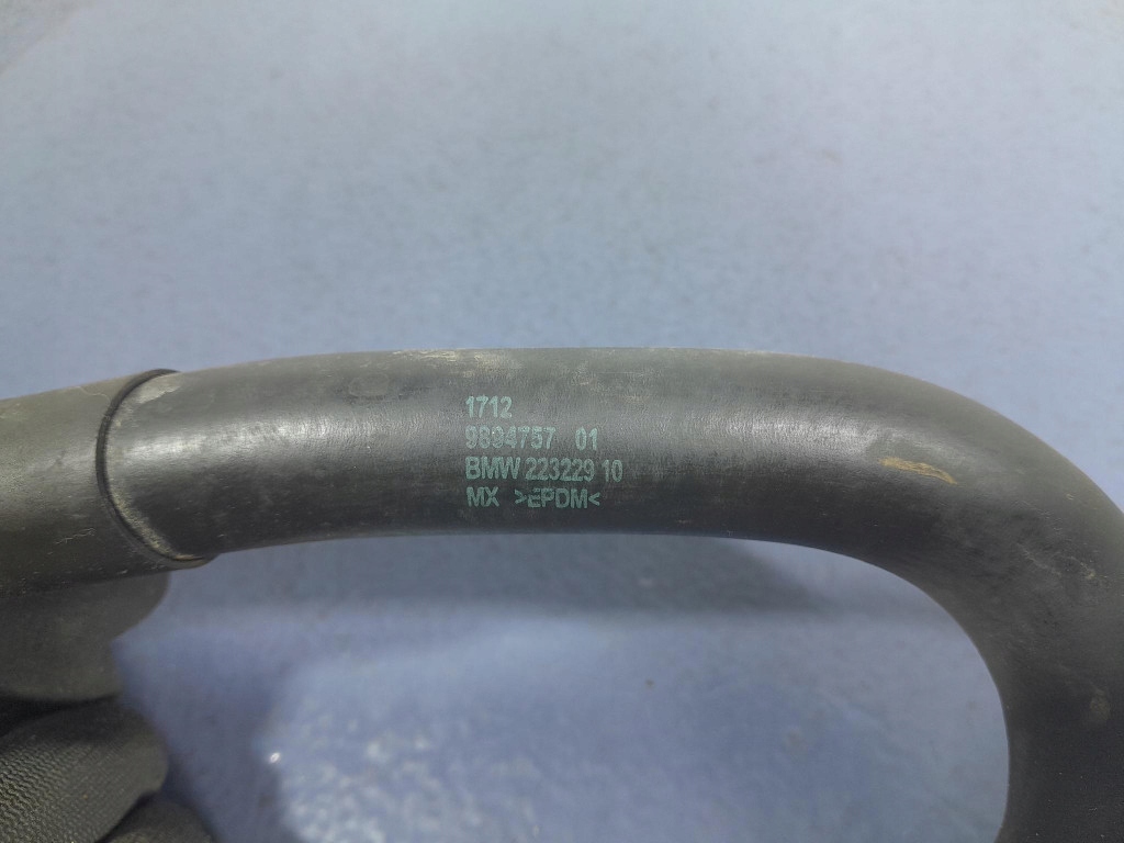 Bmw x3 g01 lci 2.0b 245 km шланг трубка патрубок води 9894757 Оригінал