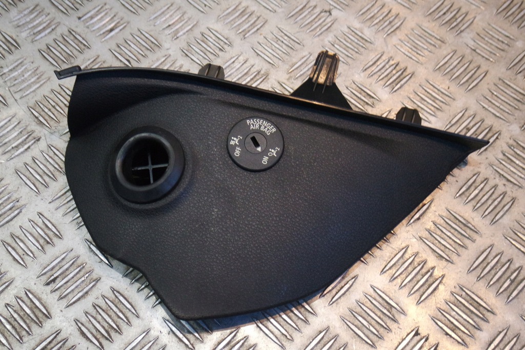 фото №1, Заглушка консоли bmw 9197493