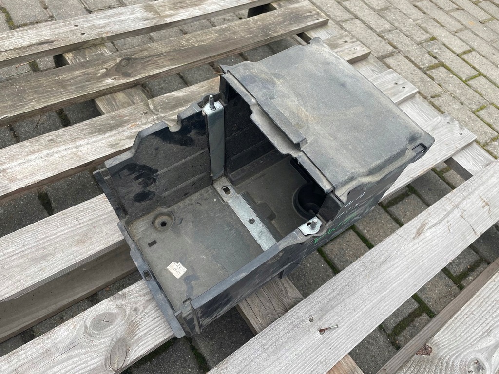 фото №1, Корпус акумулятор ford оригінальний номер am5110723ad