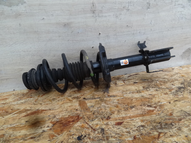 фото №1, Dacia sandero iii 2021 1,0 sce амортизатор правый
