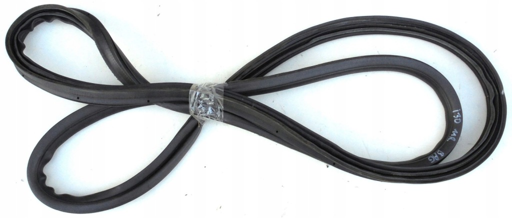 фото №1, Hyundai i30 i lift 11 r прокладка кузовна кришки багажника hb 5d