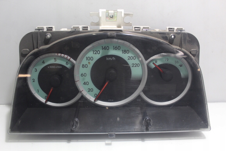 фото №1, Приборы toyota corolla verso e120 2.0d4d