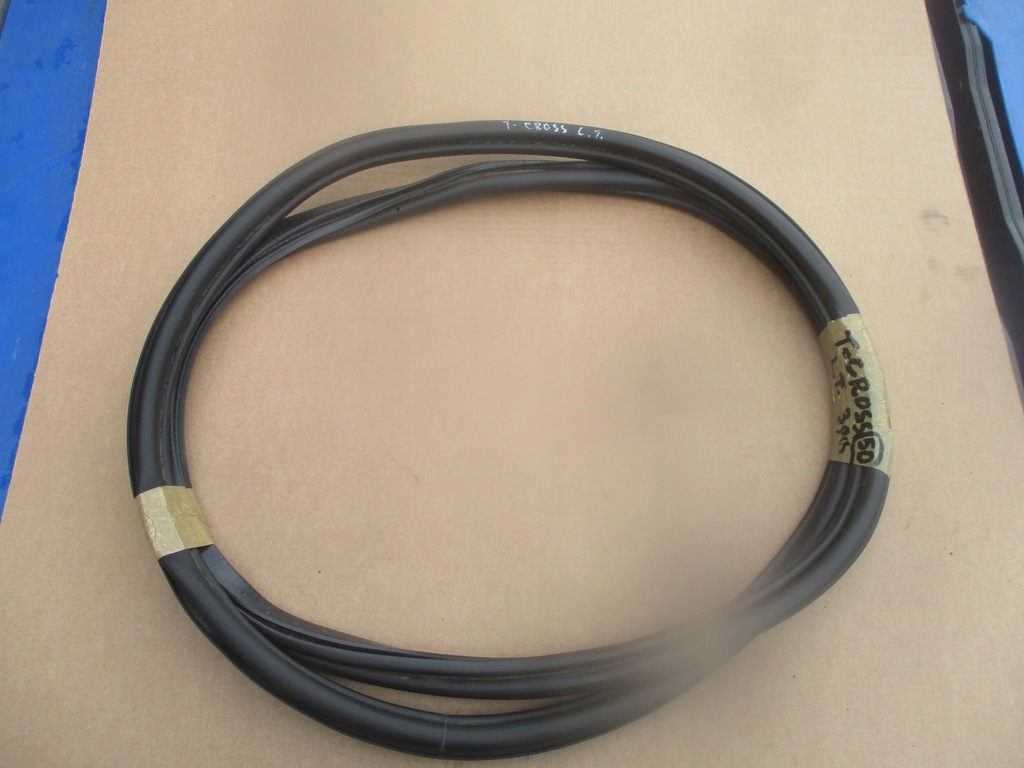 фото №1, Прокладка дверь левый задняя vw t-cross