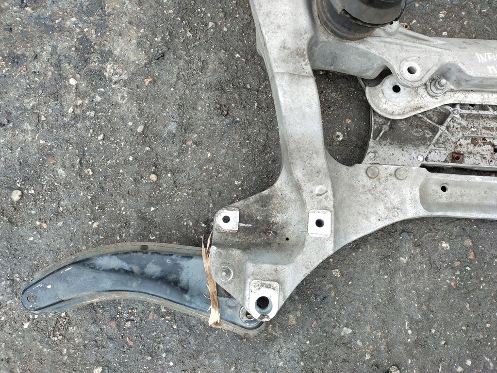 фото №4, Infinity m30 q70 підрамник перед