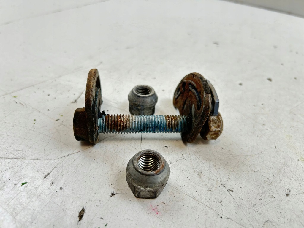 2018 cadillac escalade iv болт ексцентрикова Недорого