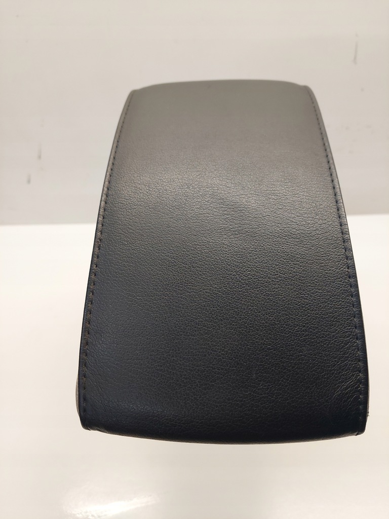 фото №8, Підлокітник шкіра skoda octavia ii lift b.ładny 8p1857035p