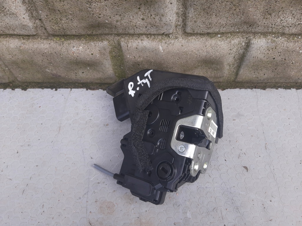 фото №1, Kia rio iv v 17- замок дверь правый задняя