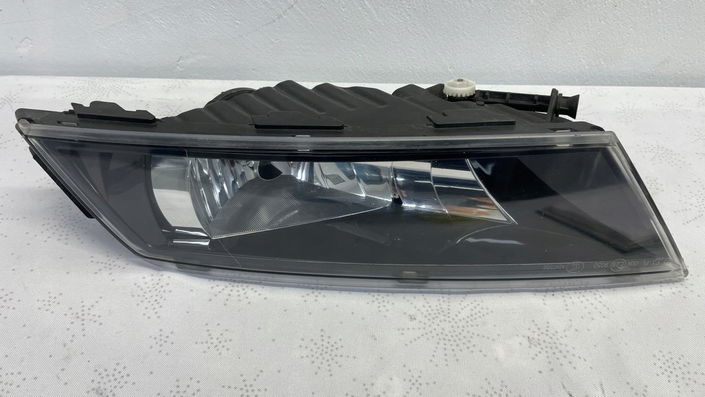 фото №1, Skoda superb 3 iii протитуманна фара фара лівий