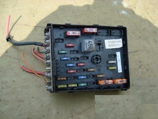 фото №1, Vw passat b6 1.6 fsi коробка корпус предохранителей