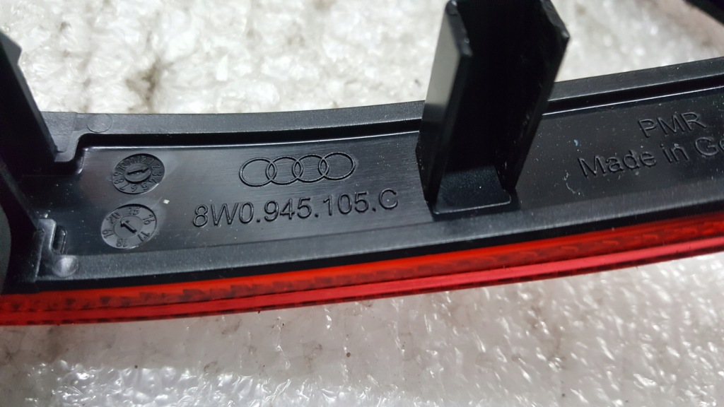 фото №8, Отражатель бампера pr+le задняя audi a4 8w0945105c/106c