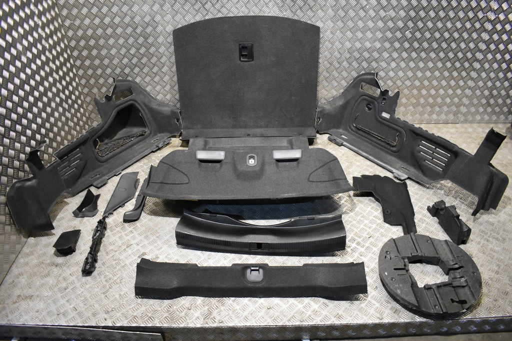 фото №1, Idealne салон обивка kpl. багажника audi a5 s5 b9 cabrio 1