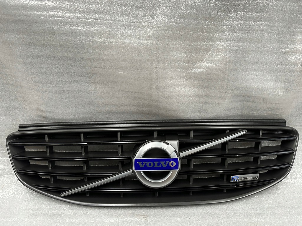 фото №1, Решётка радиатора решётка радиатора volvo xc60 i r-desing facelifting