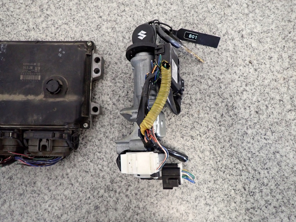 фото №4, Suzuki swift 05-10 набор бортовой компьютер замок зажигания