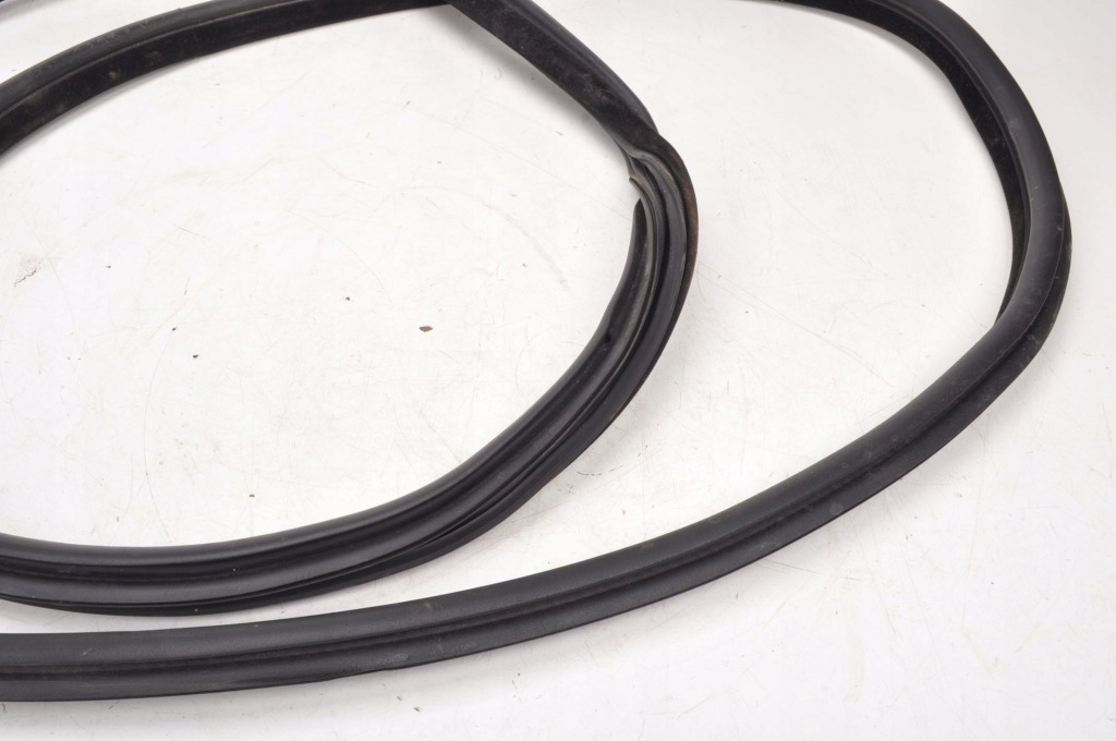 фото №4, Bmw e92 прокладка двері лівий перед