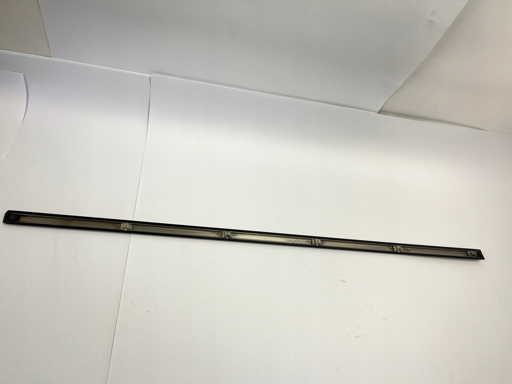 фото №10, Узкая молдинг боковая дверь правый перед правая передний верхний mercedes 190 w201